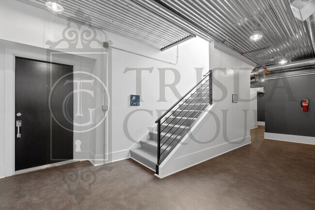 Building Photo - Modern 1 BR Apt in Mt Washington, 2 Off Street Parking Spaces, Private storage, Pets OK, W/D, DW, AC