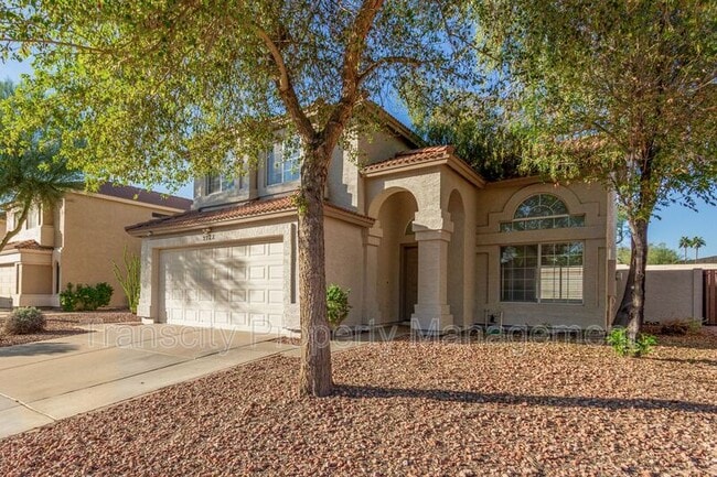 Building Photo - 3722 E Long Lake Rd