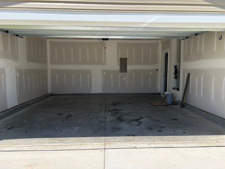 Building Photo - 168 N Squires Run Ln