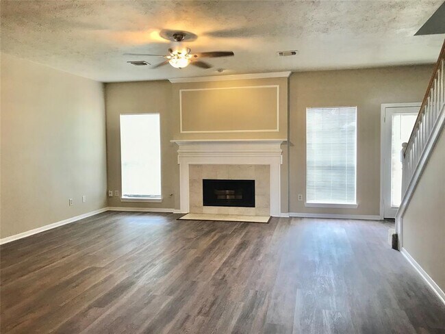 Building Photo - 835 Prairie Brook Ct