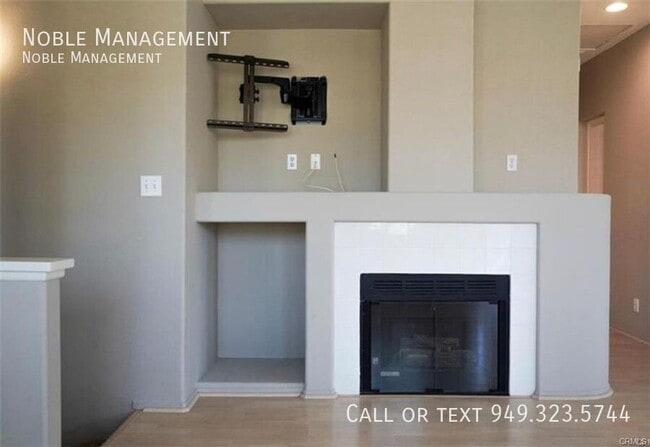Building Photo - 1115 S Positano Ave