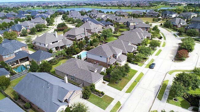 Building Photo - 10011 Terrance Springs Ln