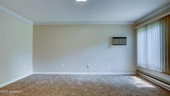 Building Photo - 30 Meadow Green Cir