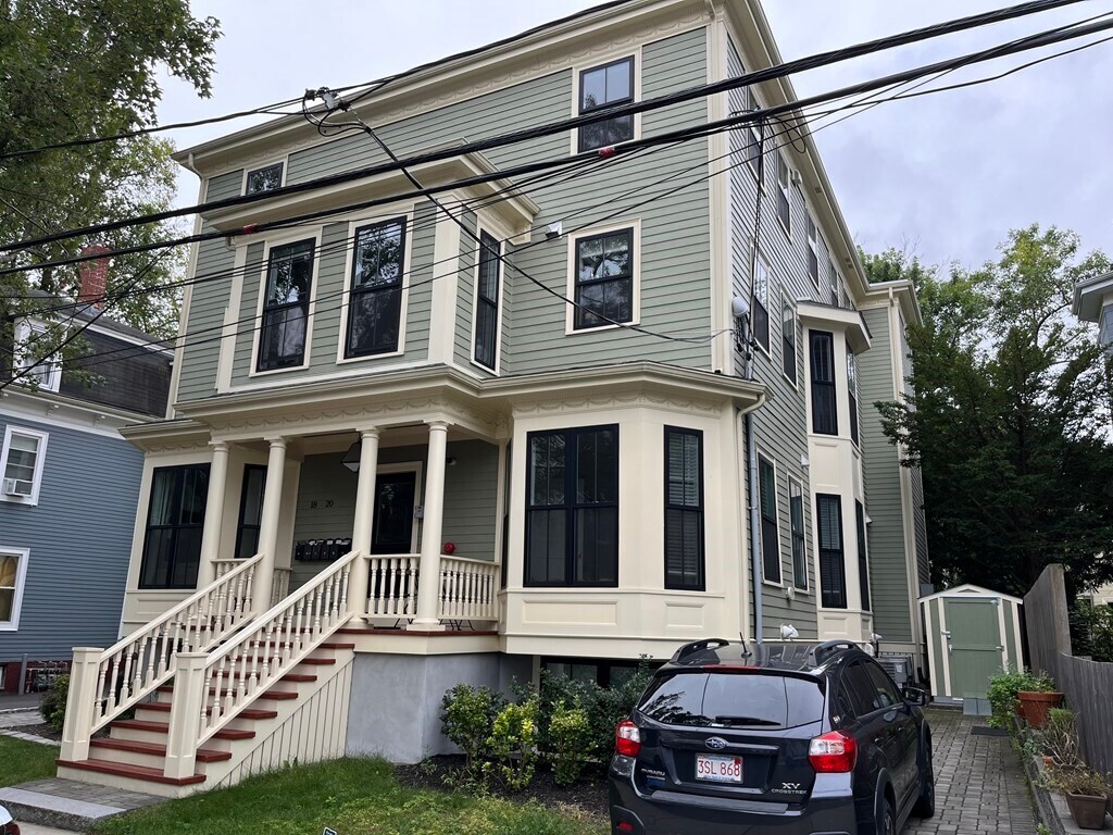 Building Photo - 17 Tufts St