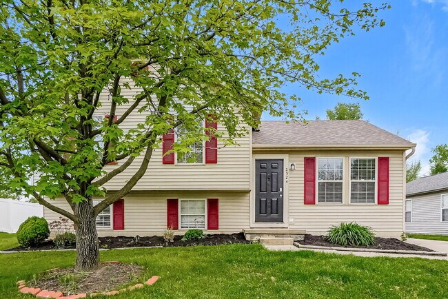 Primary Photo - 2524 Bridlewood Ct