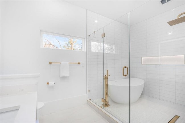 Building Photo - 507 Karen Ln