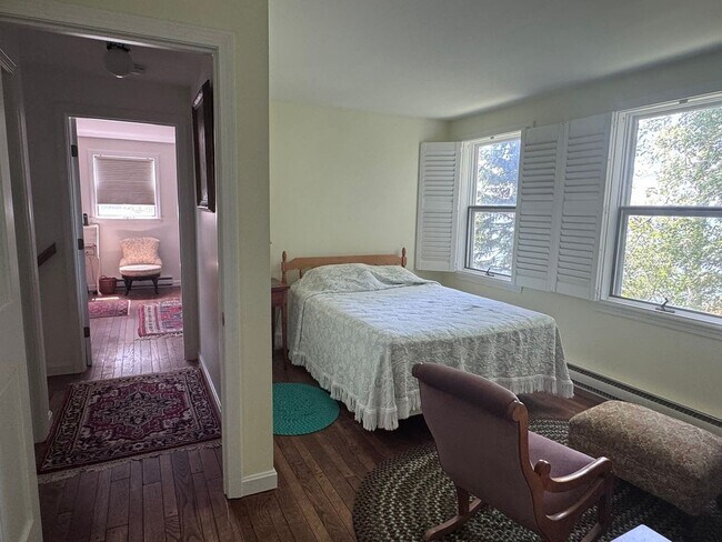 Building Photo - 2BR WATERFRONT OASIS RETREAT Webb Field Rd