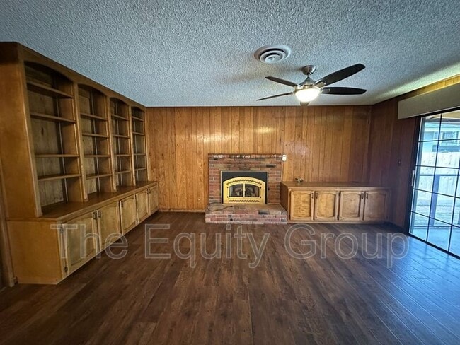 Building Photo - 1413 W Cambridge Ave