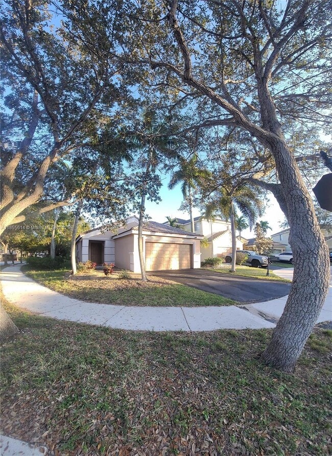Building Photo - 1205 Canary Island Dr