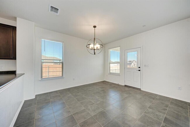 Building Photo - 18600 Golden Eagle Way