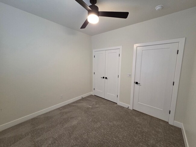 Building Photo - VIEWS from EVERY ROOM!