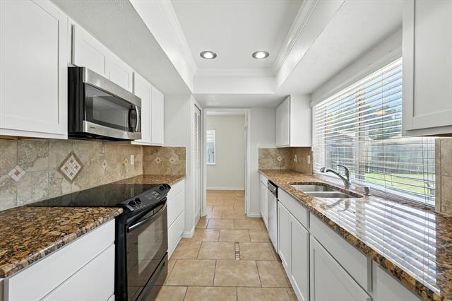 Building Photo - 5024 Middleton Cir