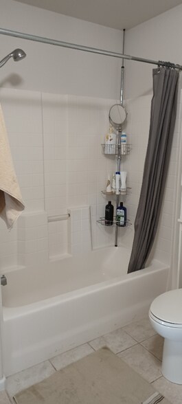 Building Photo - 13818 E 52nd St