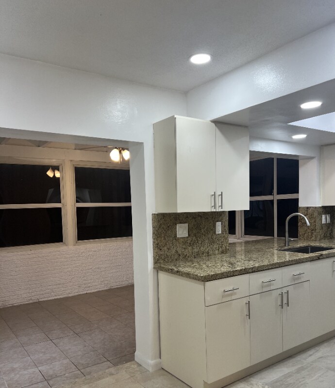 Building Photo - 8409 NW 59th Ct