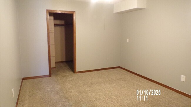 Building Photo - Fantasic Country Club West Home