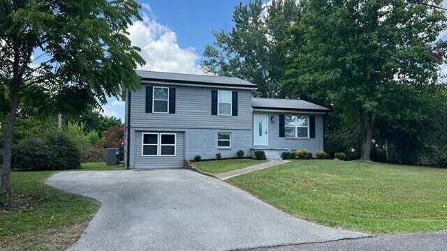 Building Photo - 3524 Woodridge Dr SE