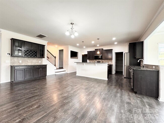 Building Photo - 10428 Honeyfur Ct