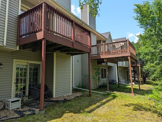 Building Photo - 7243 Bren Ln