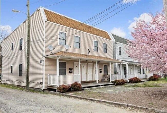 Primary Photo - 3422 S St