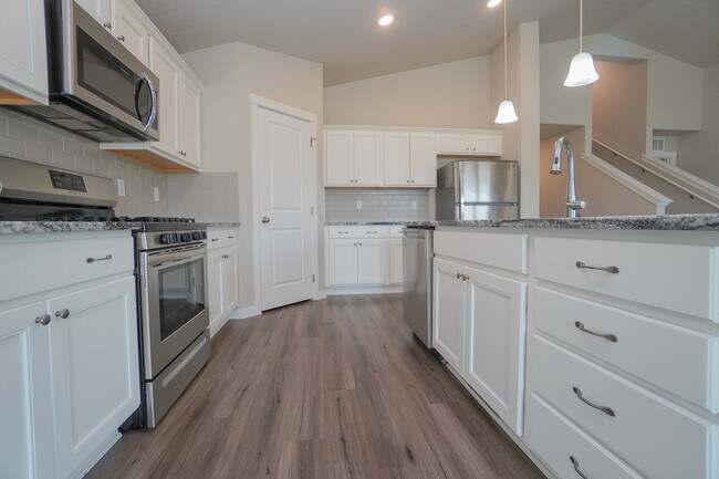 Building Photo - 3154 N Greengate Wy