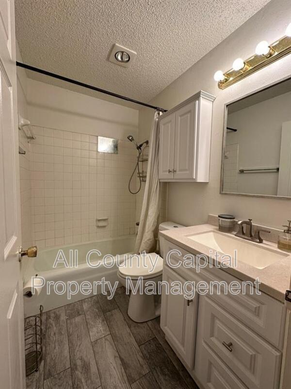 Building Photo - 7709 Meadowview Ln