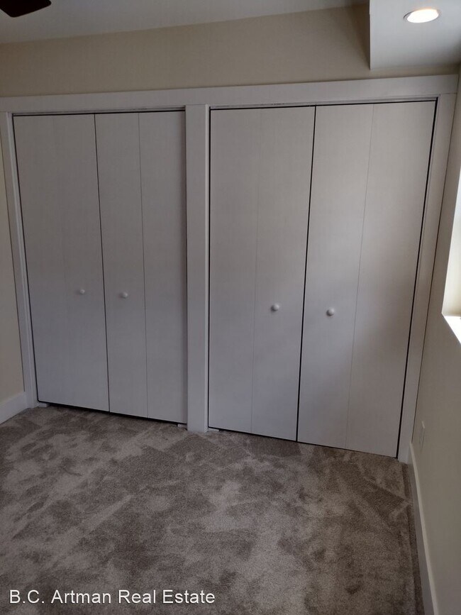 Building Photo - 3 br, 2 bath House - 259 Dunseith Street