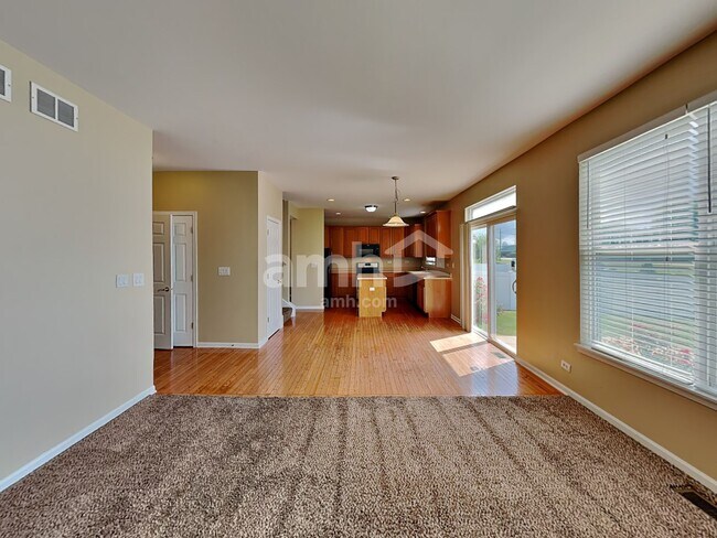 Building Photo - 16438 Fairfield Dr