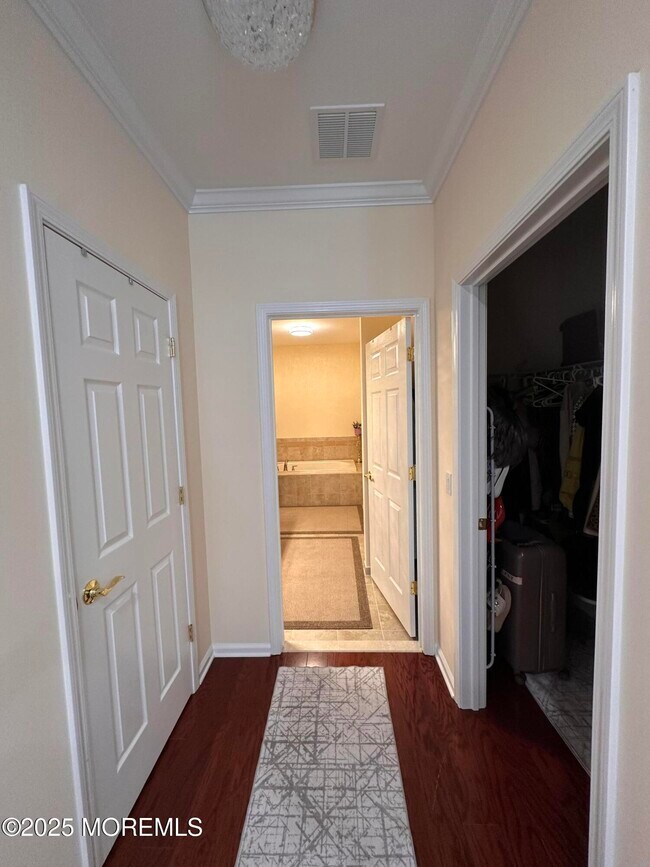 Building Photo - 112 Regency Ct