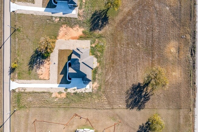 Building Photo - Amazing 5 Bed, 3 Bath New Build- Beautiful...