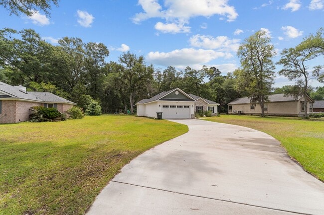 Building Photo - Comfort & Style Meet in This Beautiful 4 Bedroom Midway Home