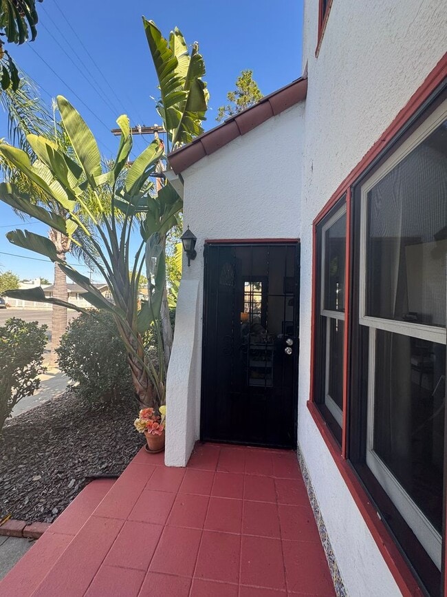 Building Photo - Spanish Style Architectural Gem in the Heart of Altadena - Available Early June