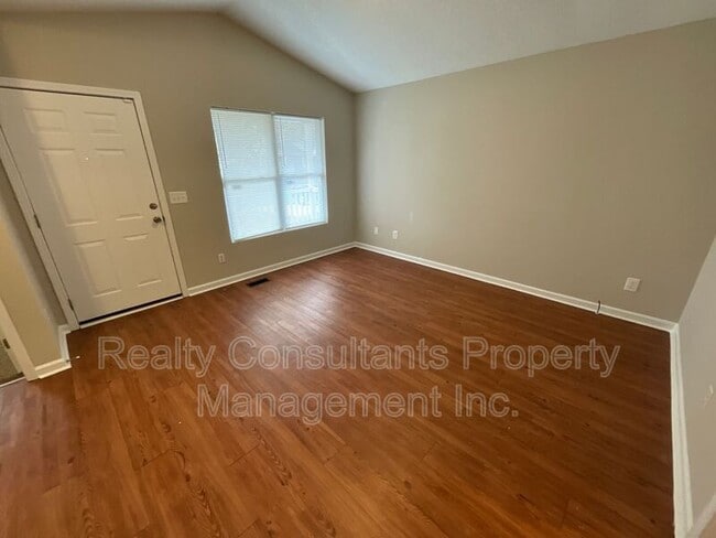 Building Photo - 1702 Marion St