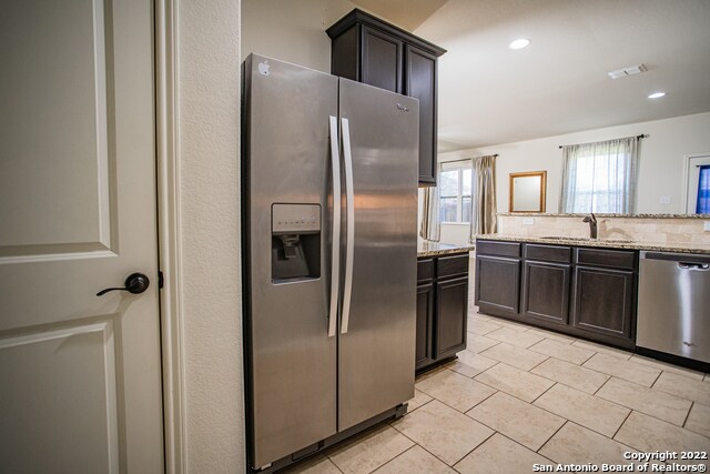 Building Photo - 7715 Watersedge Cove