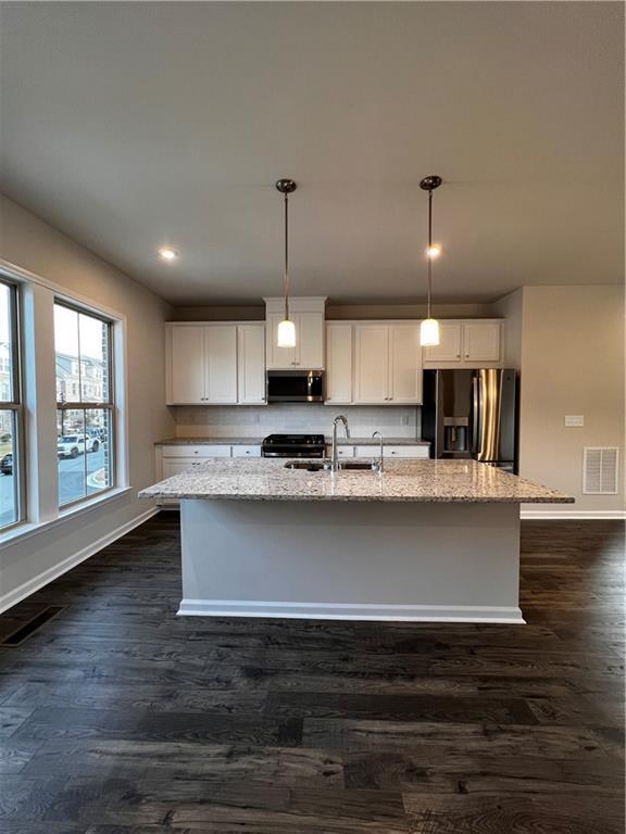 Building Photo - 3597 Hidden Valley Cir