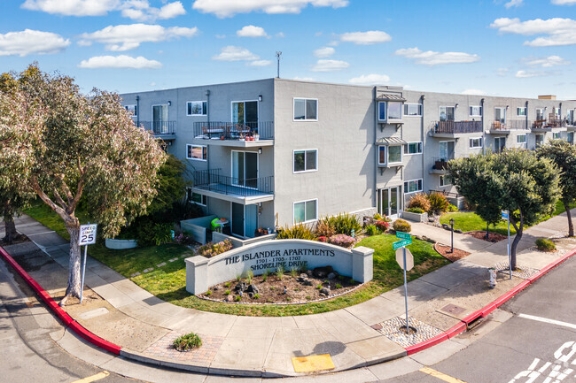 1701-1707 Shoreline Drive - Islander Apartments