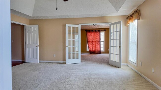 Building Photo - 2760 Rusticwood Dr SW