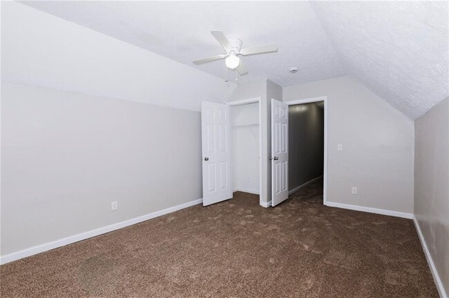 Building Photo - 2108 Lindley Ln