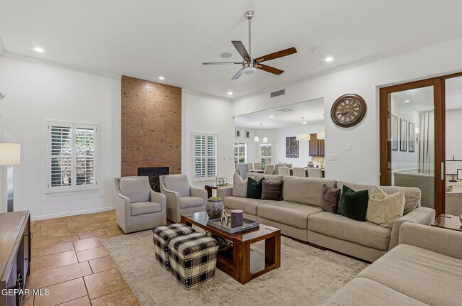 Building Photo - 7417 Gulf Creek Dr