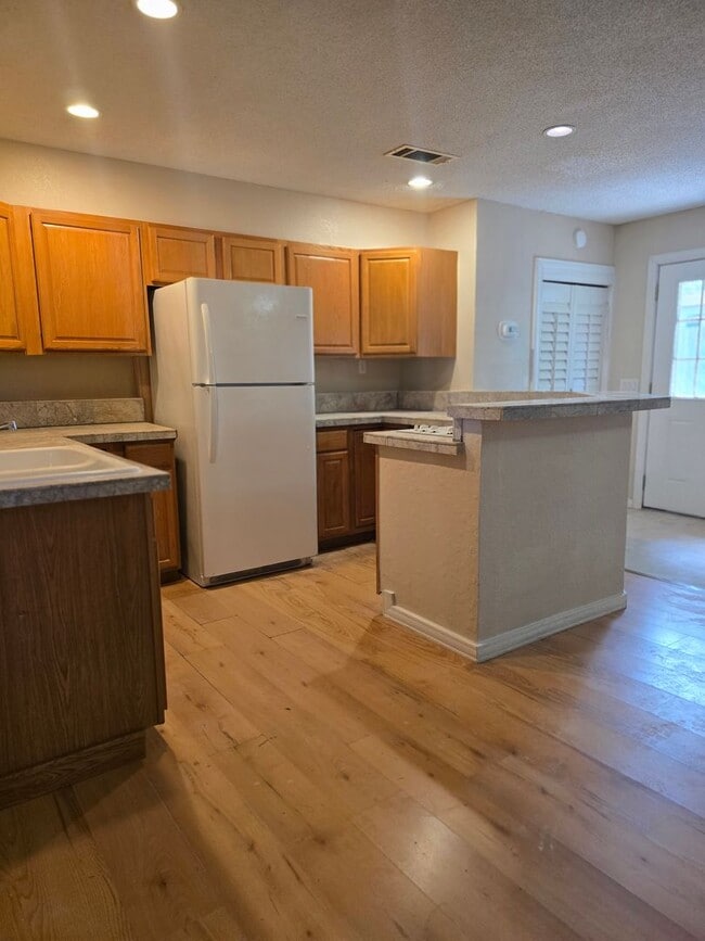 Building Photo - Adorable 2/1 in Hernando!!!