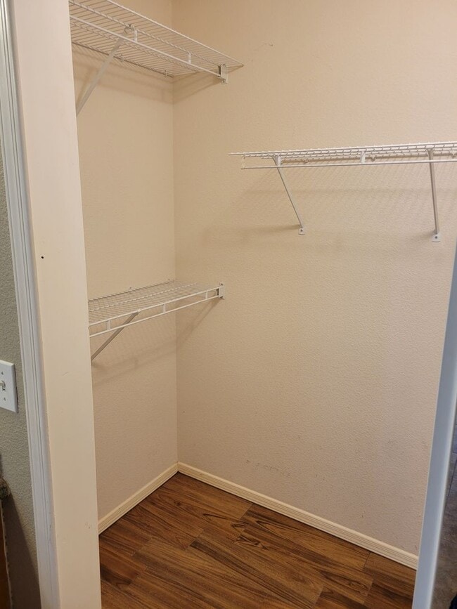 Building Photo - Beautiful 3 bedroom/2 Bath Home!