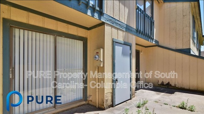 Building Photo - 521 Hickory Hill Dr
