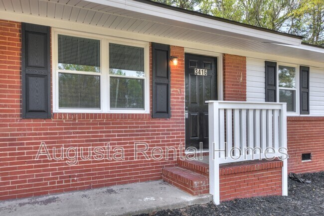 Building Photo - 3416 Kensington Dr N