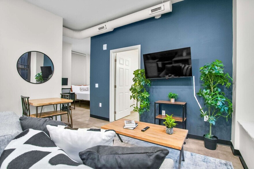 Building Photo - 209 9th St