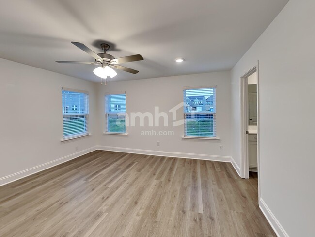 Building Photo - 213 Argea Dr