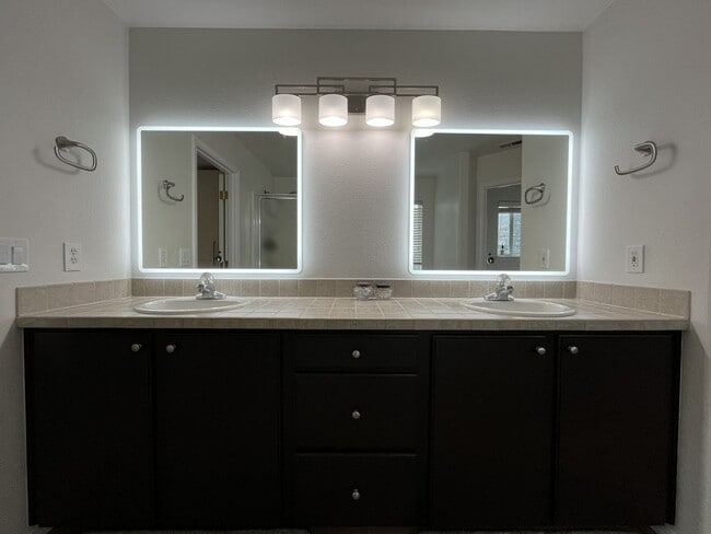 Building Photo - Elegant 5BR + Bonus Room Home with Bay Windows, Entertainment Room & Oversized Primary Retreat