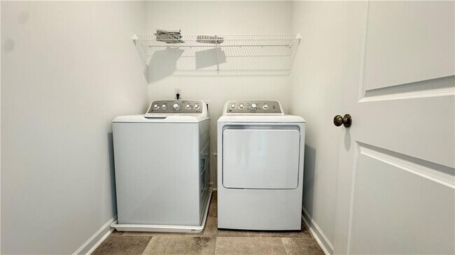 Building Photo - 3254 Durston Ct
