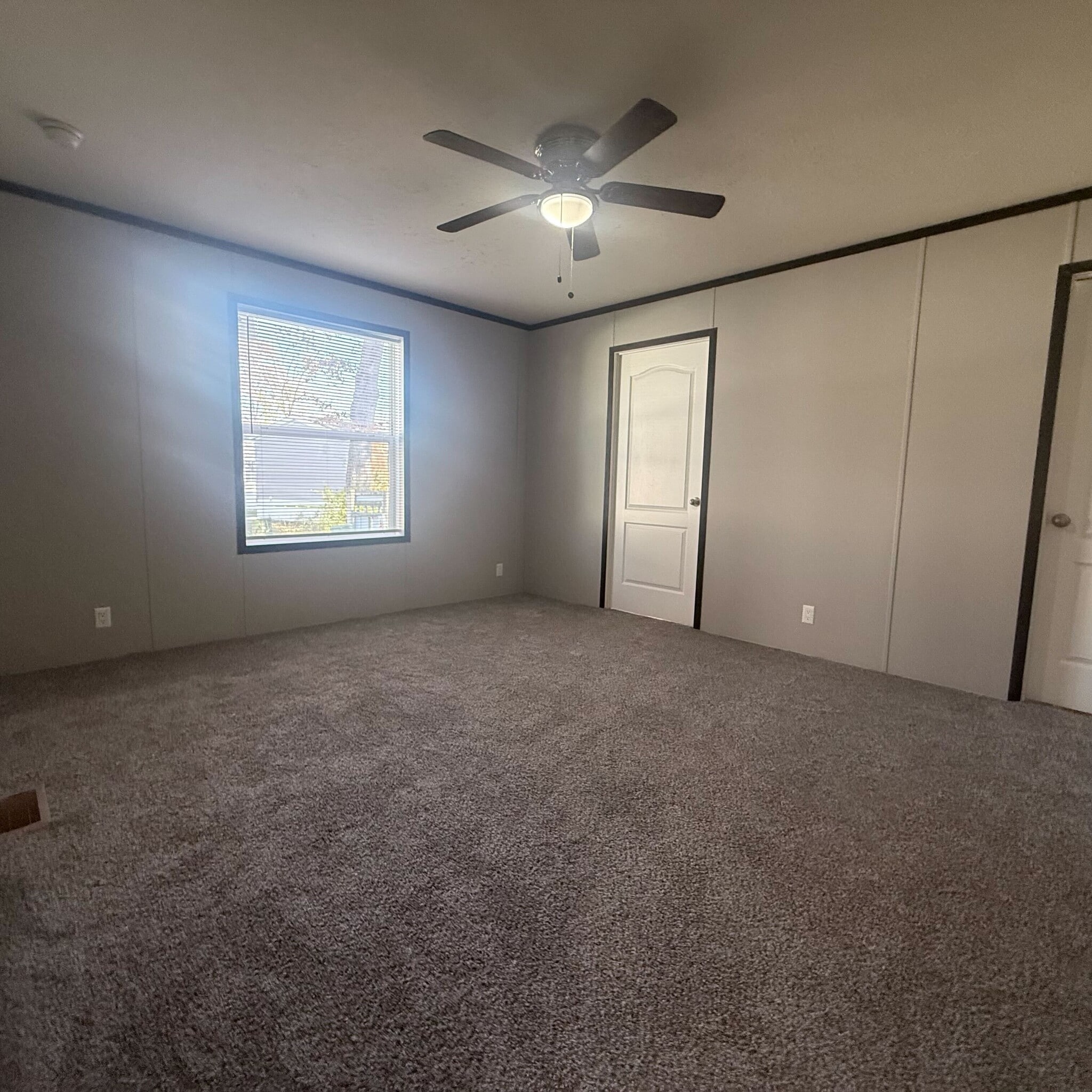 Building Photo - 10610 State Rte 762