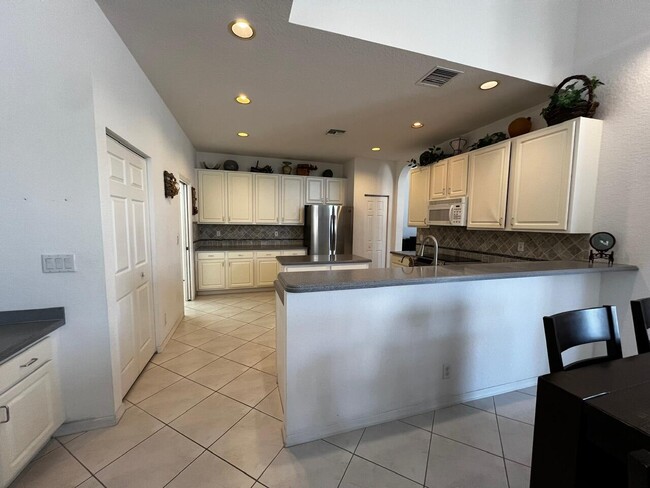 Building Photo - 11174 Winding Pearl Way