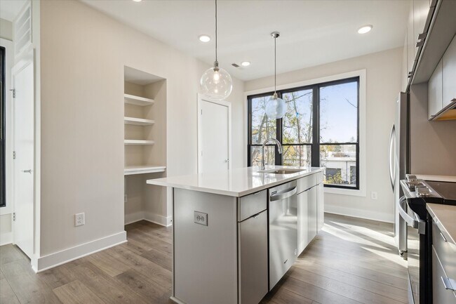 Building Photo - 4528 Radler Ct