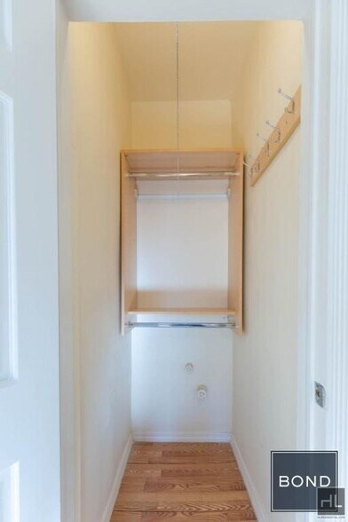 Building Photo - SECOND AVENUE